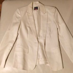 Women’s Vince Camuto white blazer size 4
